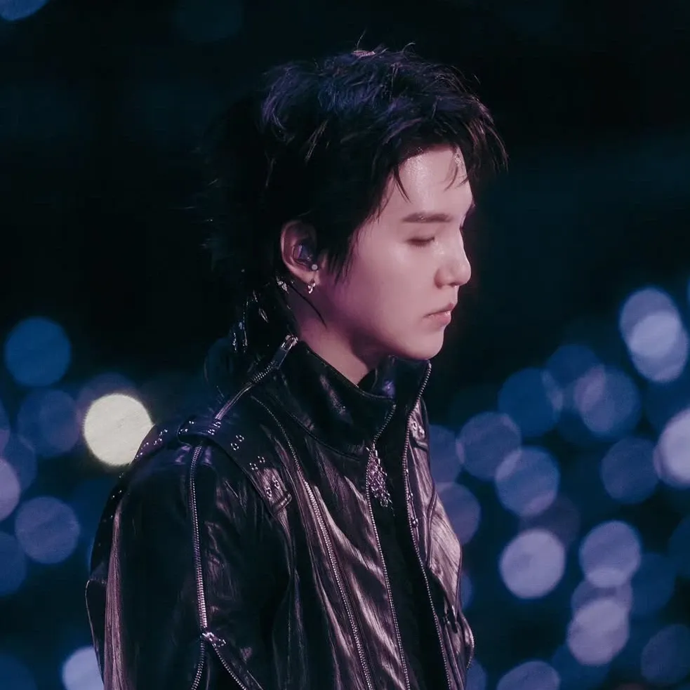 Foto terbaru SUGA (BTS)