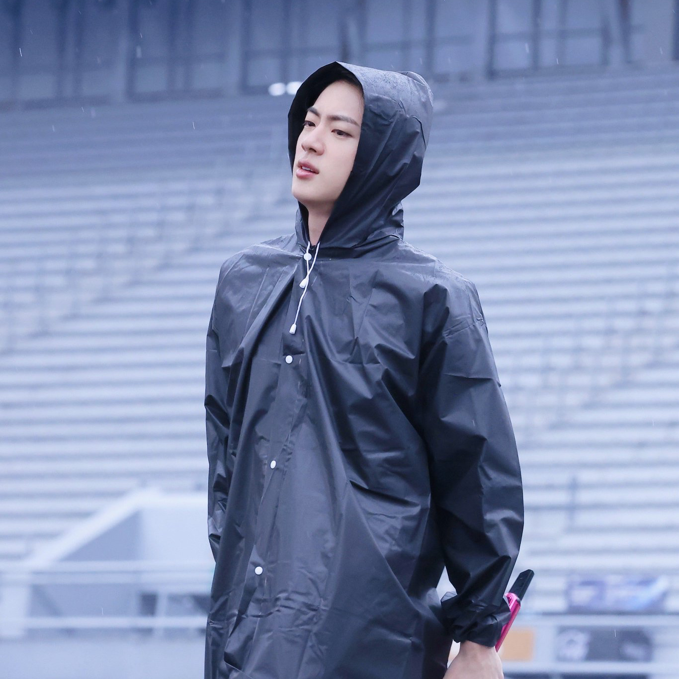 진 (방탄소년단) 최근 활동샷