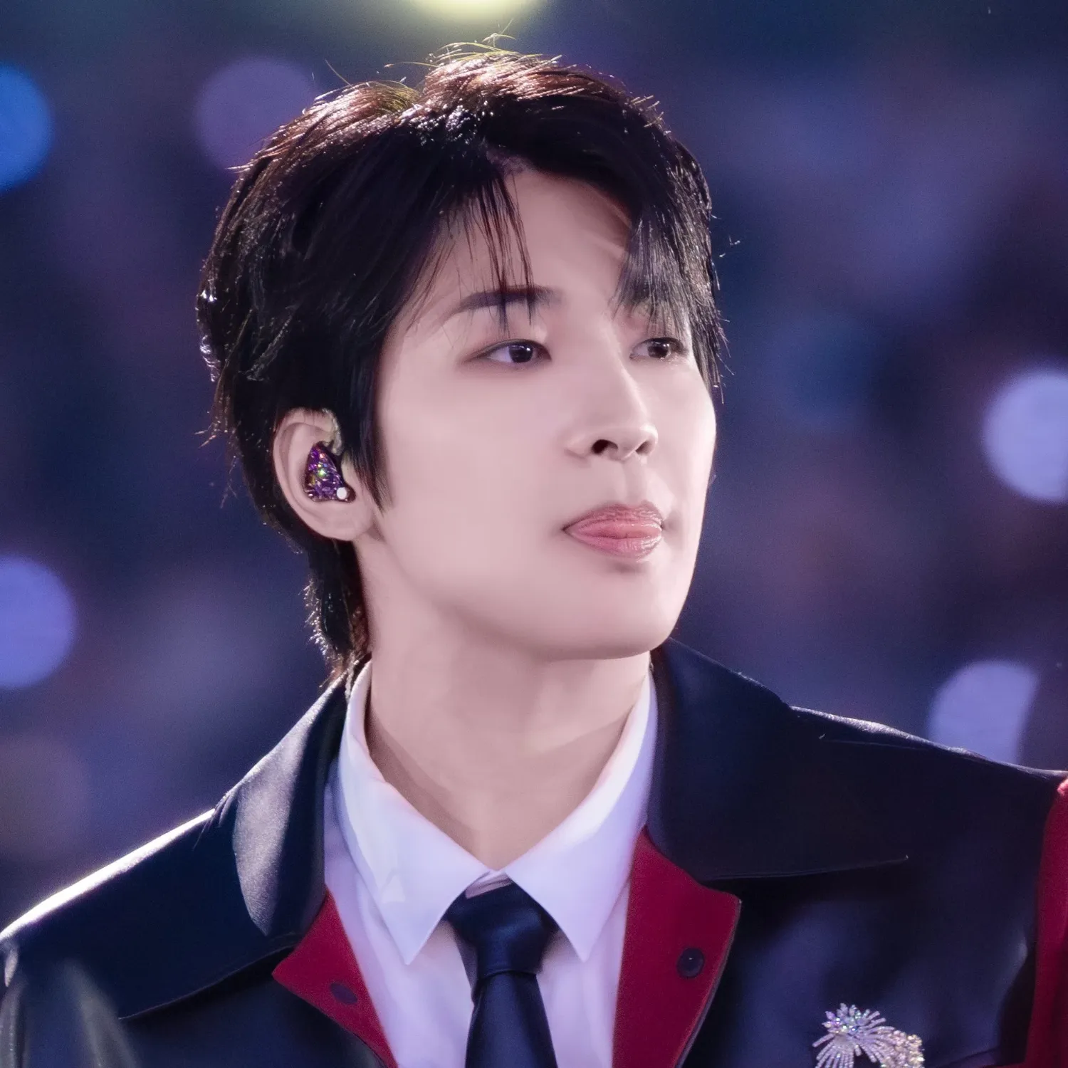 Recent activity shot of Wonwoo (SEVENTEEN)