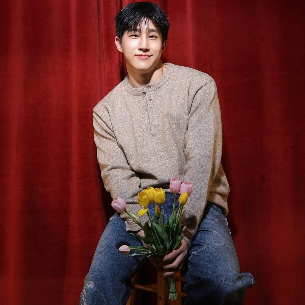 Behind-the-scenes cut of Jinjin (ASTRO)