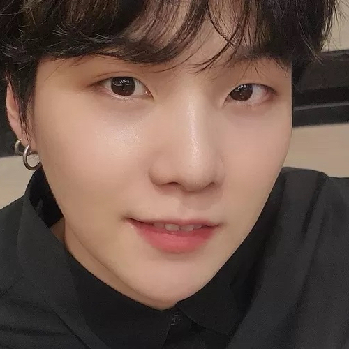 SUGA (BTS)の舞台裏ショット