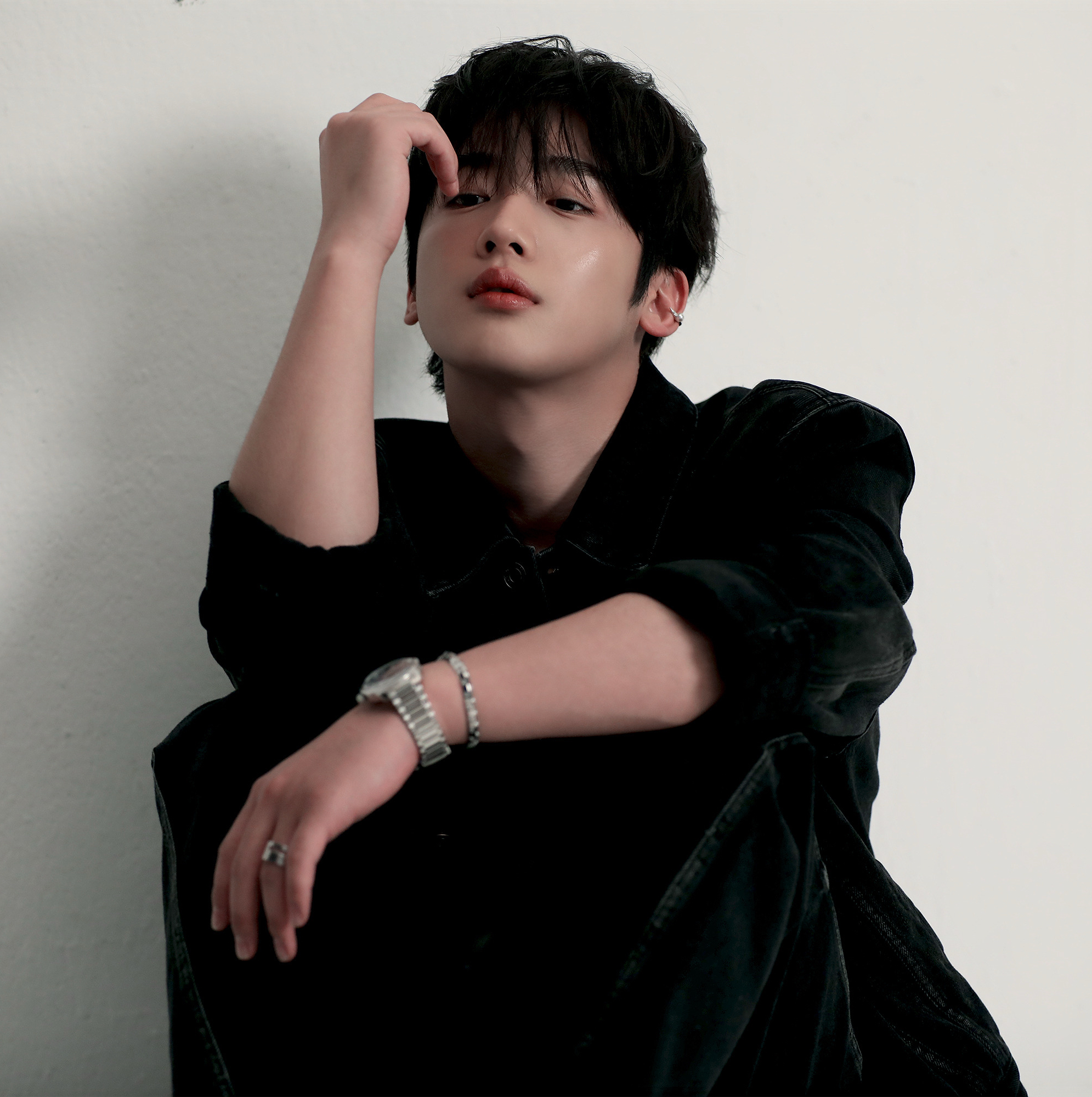 Behind-the-scenes cut of Kim Yohan (WEi)