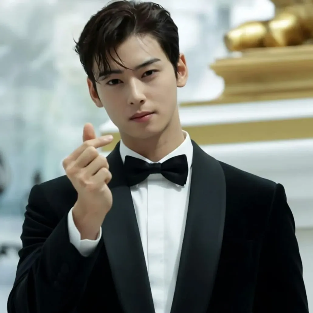 A moment captured by Eunwoo (ASTRO)'s fan