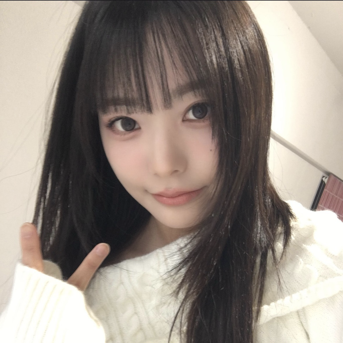 Behind-the-scenes cut of Siyeon (QWER)