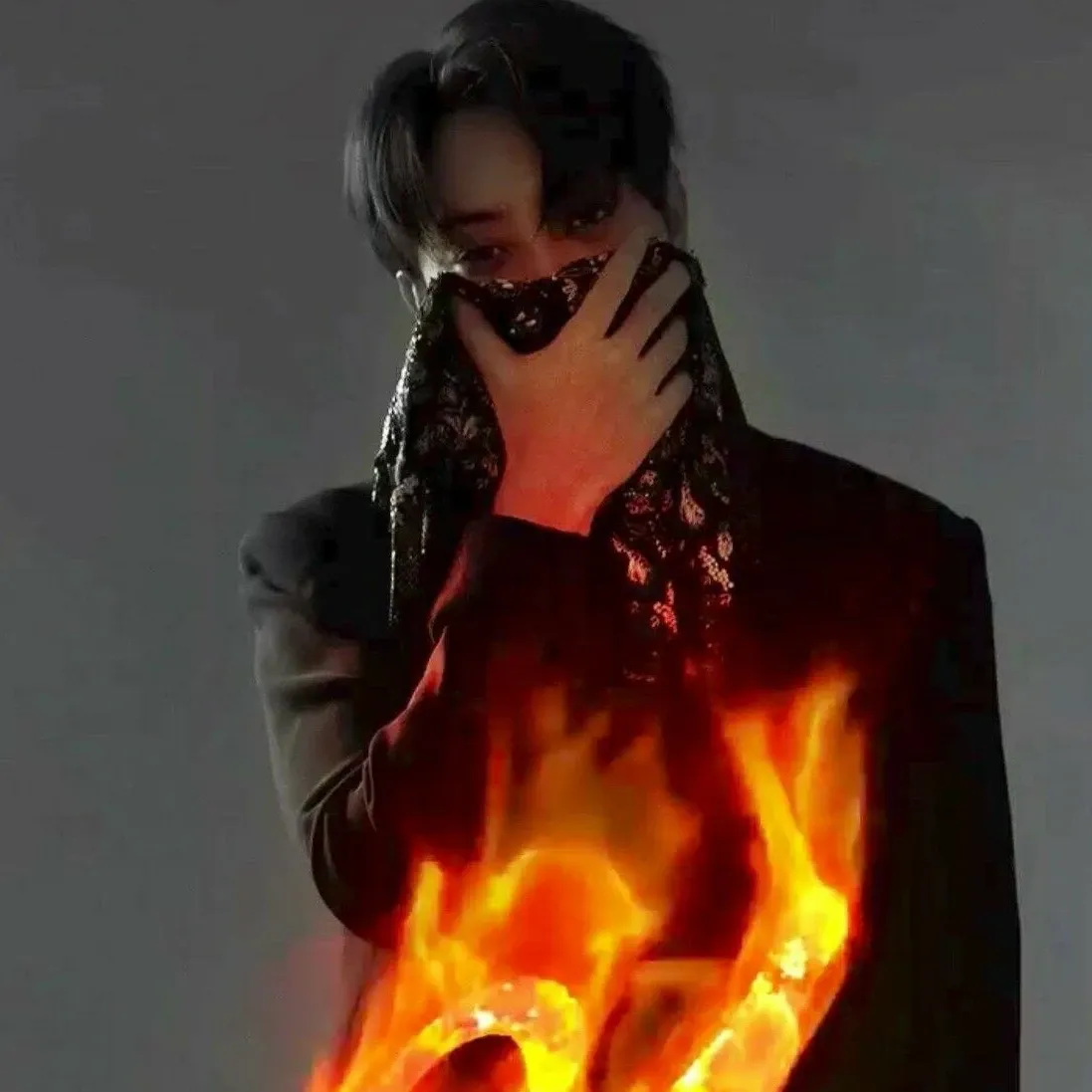 ウン・ジウォン (SECHSKIES)の最近の活動写真