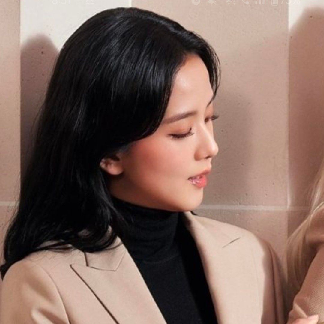 Latest photo of Jisoo (BLACKPINK)