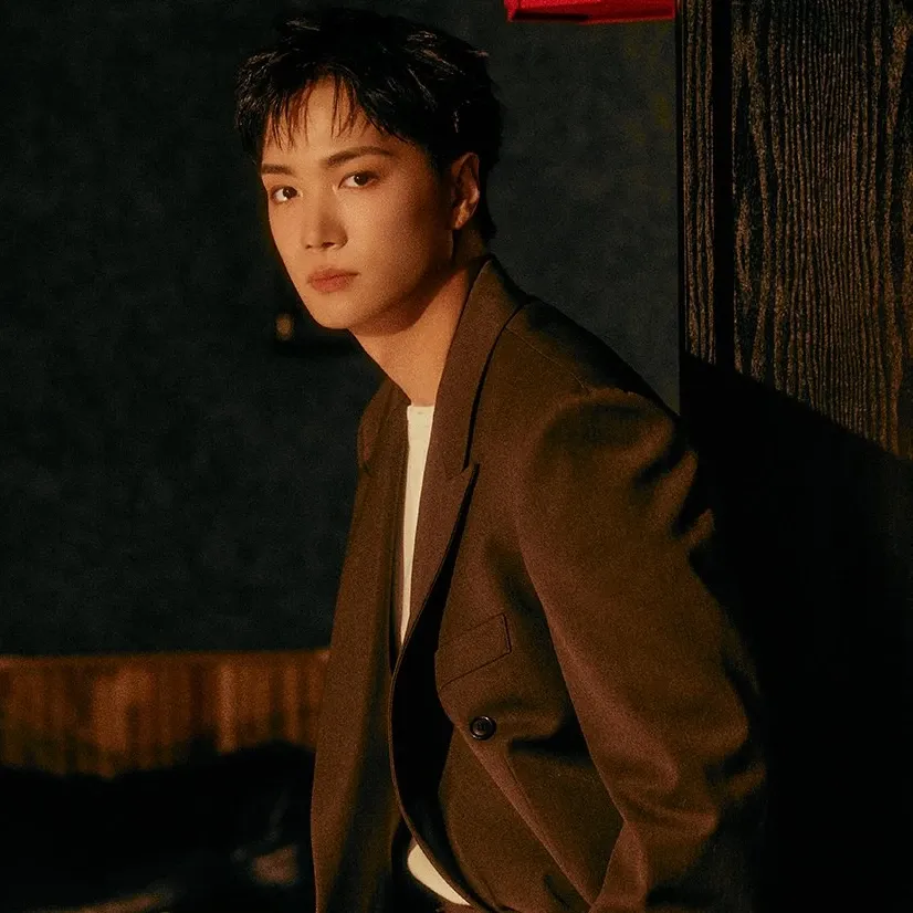 Behind-the-scenes cut of Kim Jonghyeon
