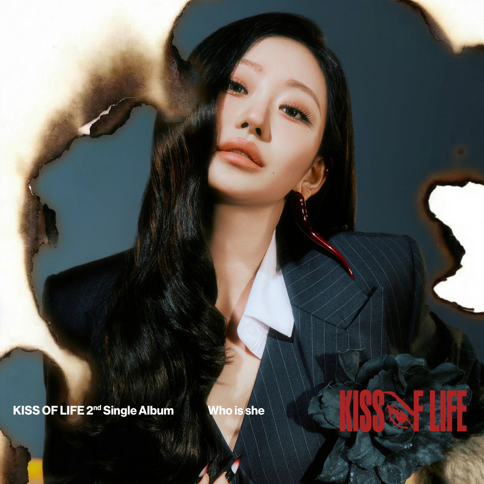 Behind-the-scenes cut of Julie (KISS OF LIFE)