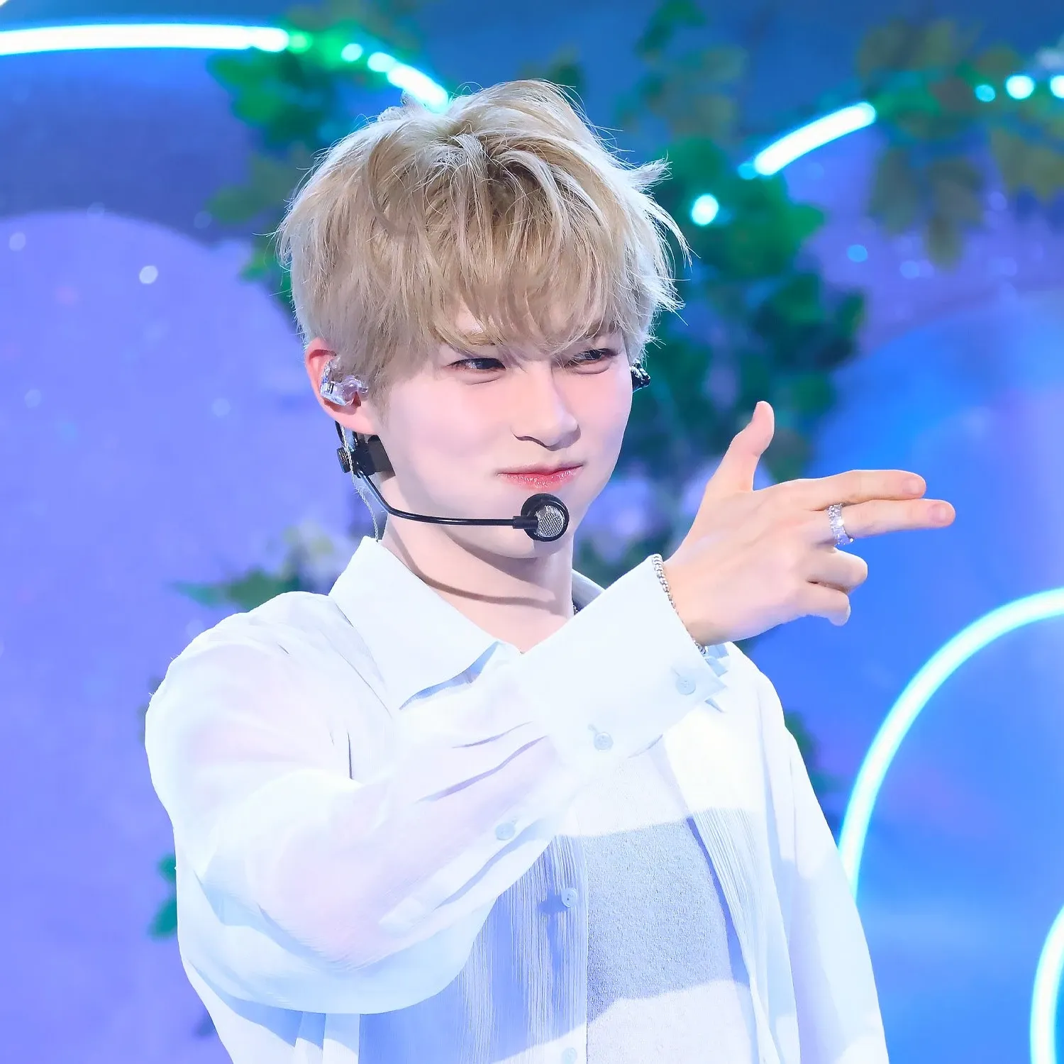 成韩彬 (ZEROBASEONE)的幕后花絮