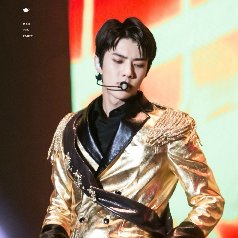 세훈 (EXO) 최근 활동샷