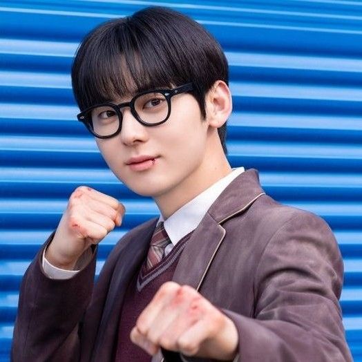 Recent activity shot of Hwang Minhyun