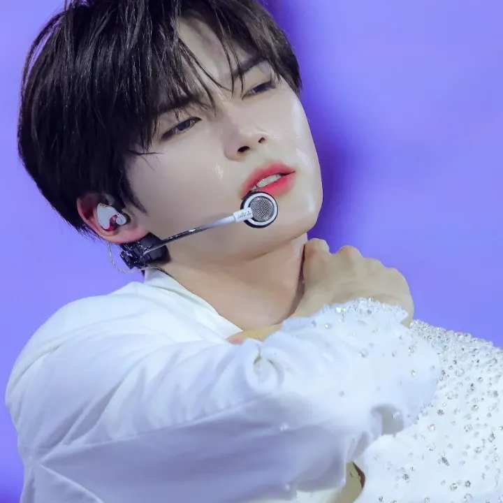 成韓彬 (ZEROBASEONE)粉絲拍下的瞬間