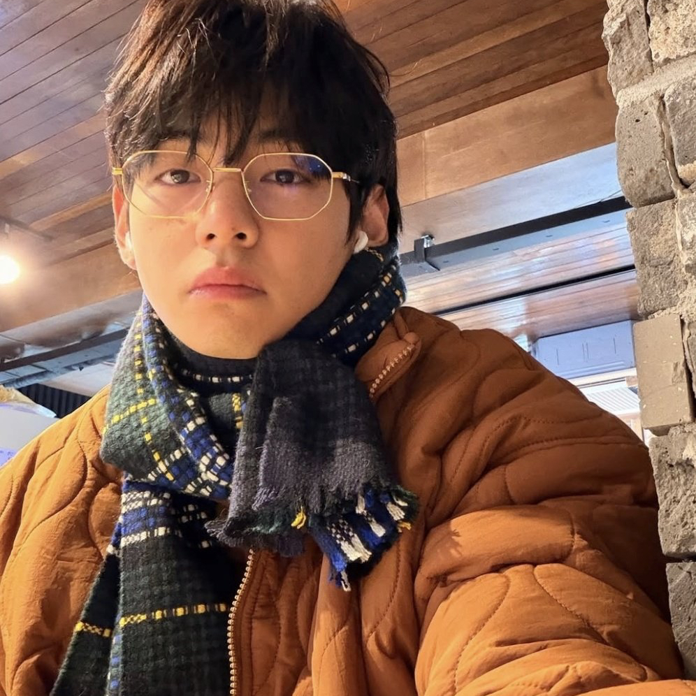 Momen yang diabadikan oleh penggemar V (BTS)