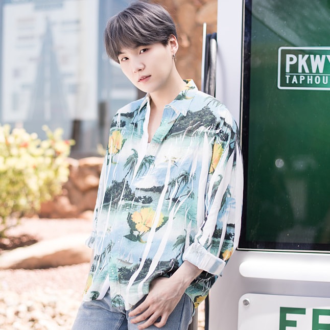 SUGA (防彈少年團)的最新照片