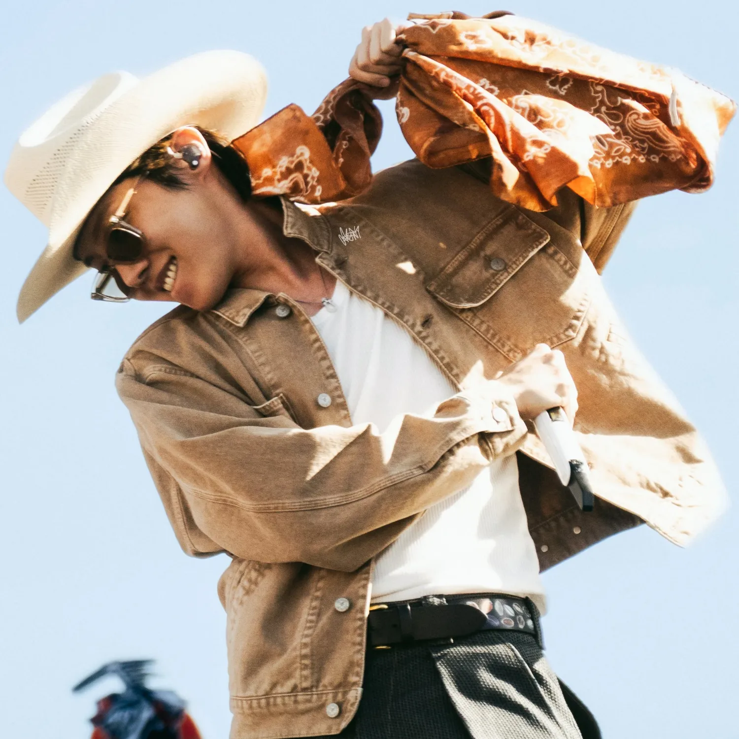 Foto aktivitas terbaru j-hope (BTS)