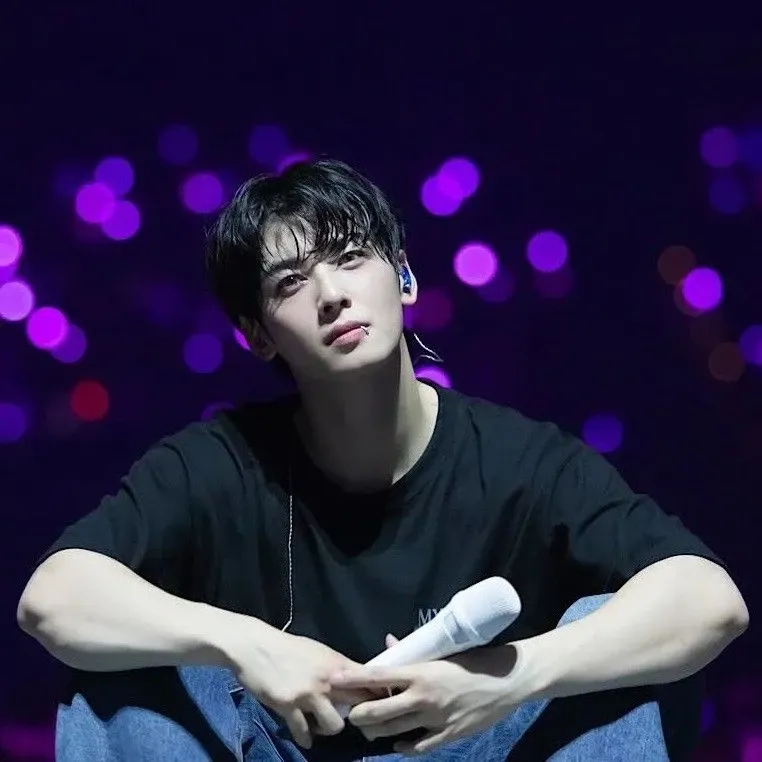 Behind-the-scenes cut of Eunwoo (ASTRO)