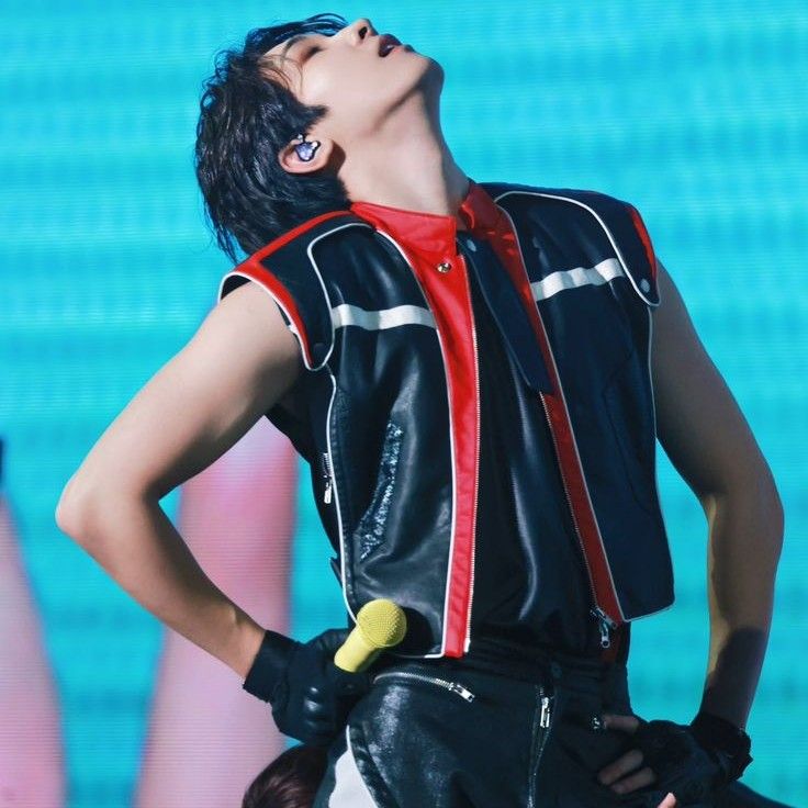 Behind-the-scenes cut of Wonwoo (SEVENTEEN)