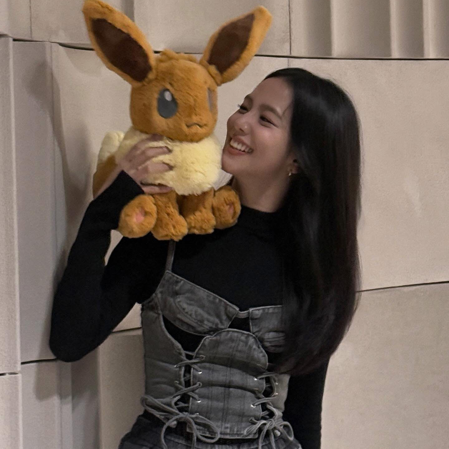 Behind-the-scenes cut of Jisoo (BLACKPINK)