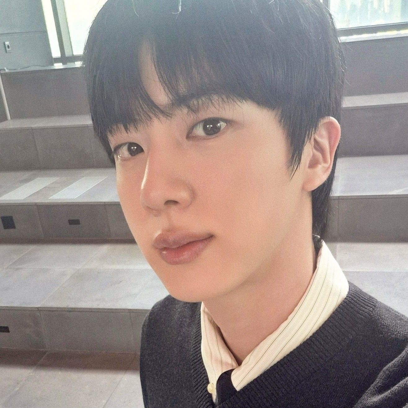Foto terbaru Jin (BTS)