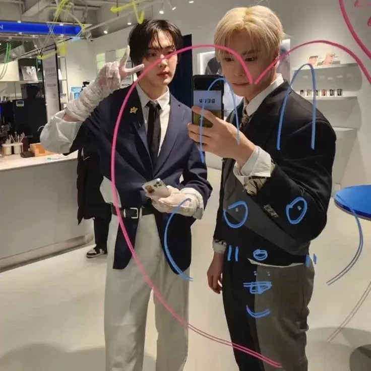 A moment captured by Moonbin (ASTRO)'s fan