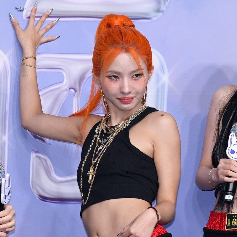 小娟 (i-dle)的最新照片