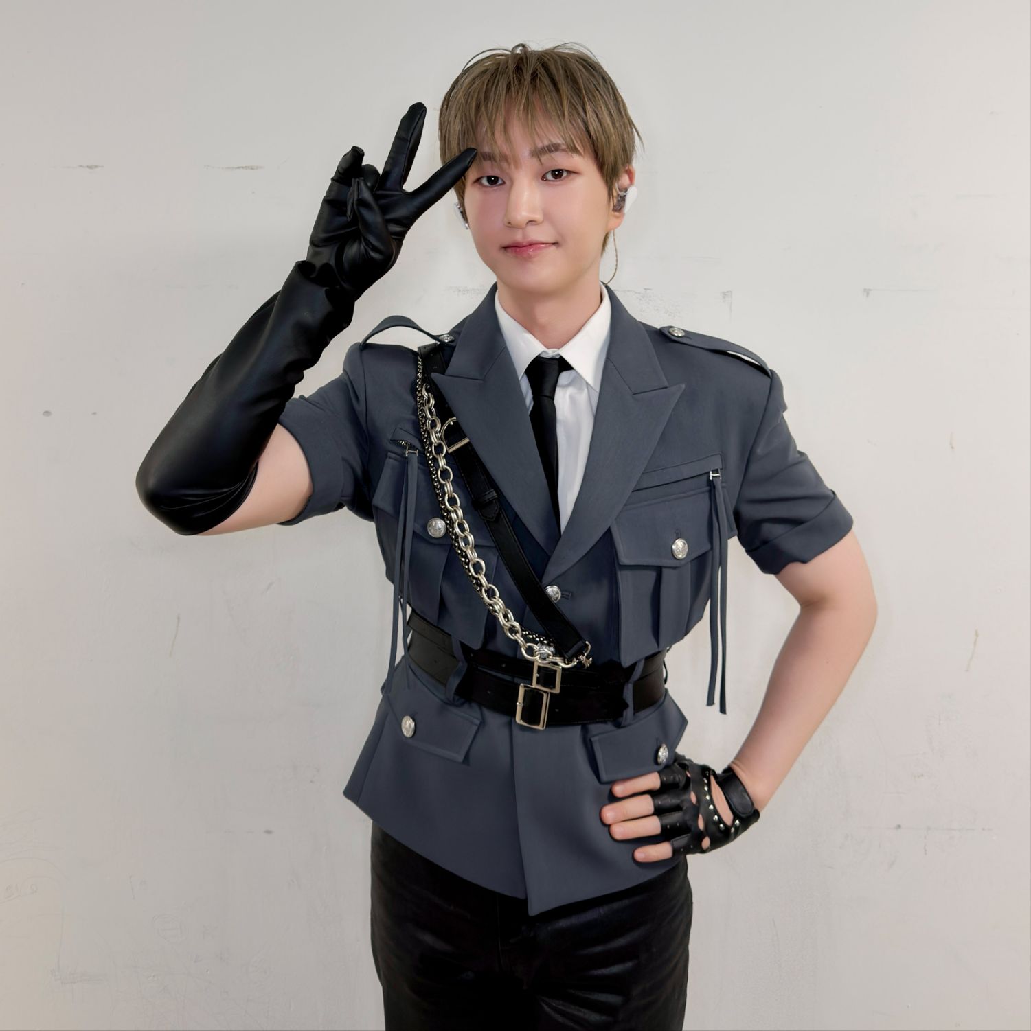Potret di balik layar Onew (SHINee)