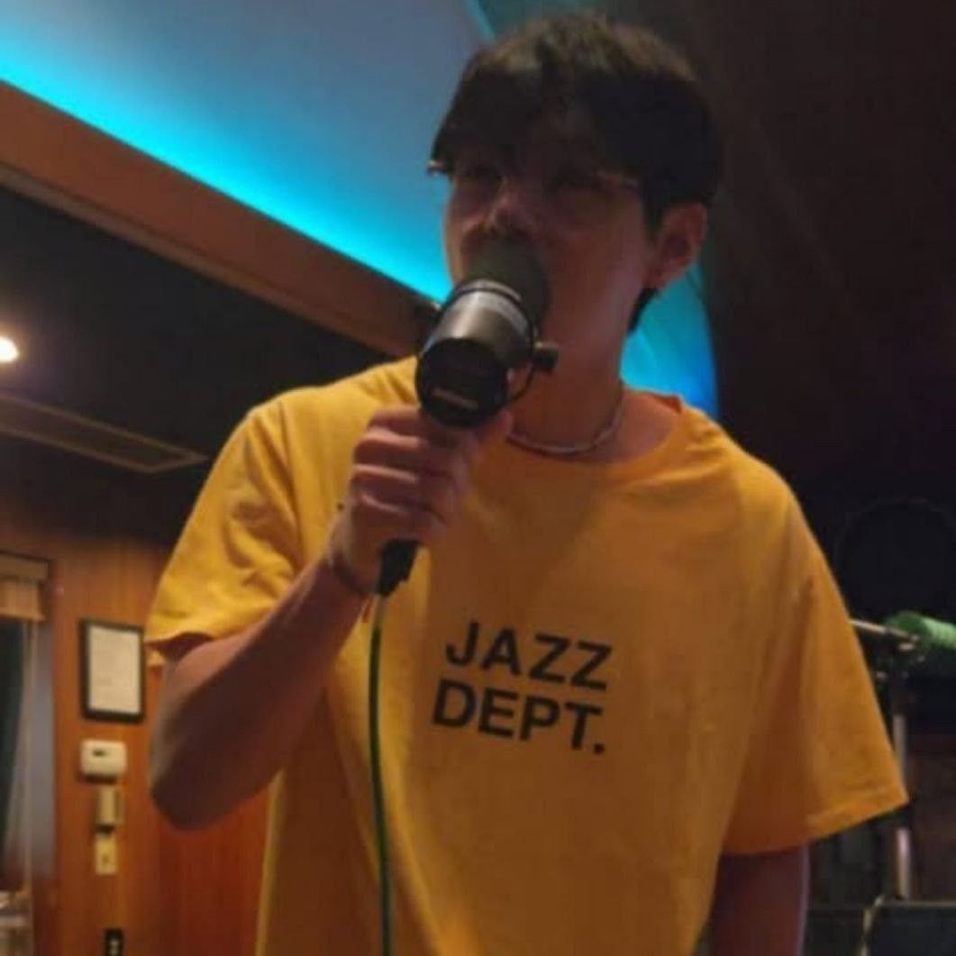 V (防彈少年團)粉絲拍下的瞬間