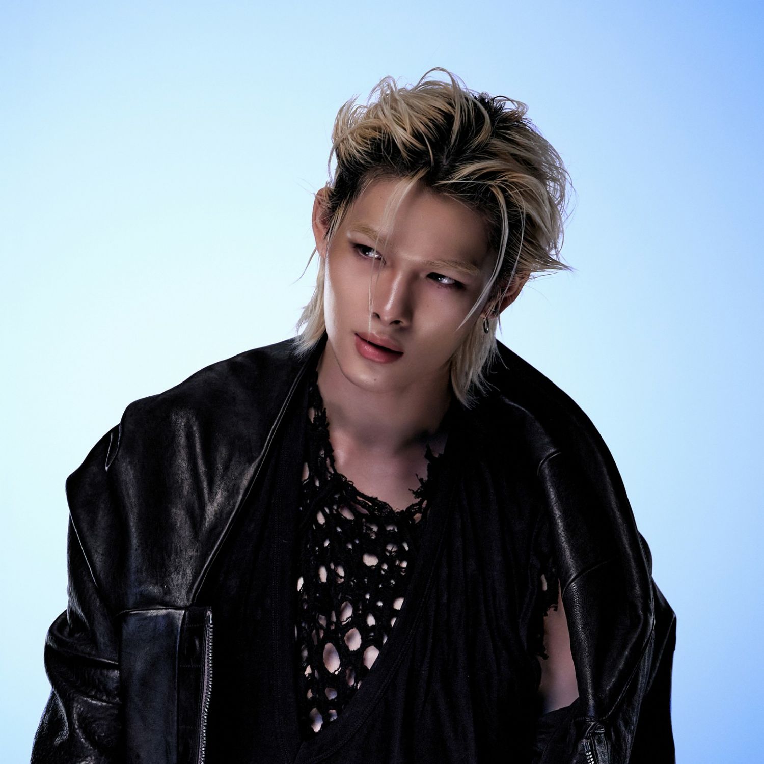 Recent activity shot of NI-KI (ENHYPEN)