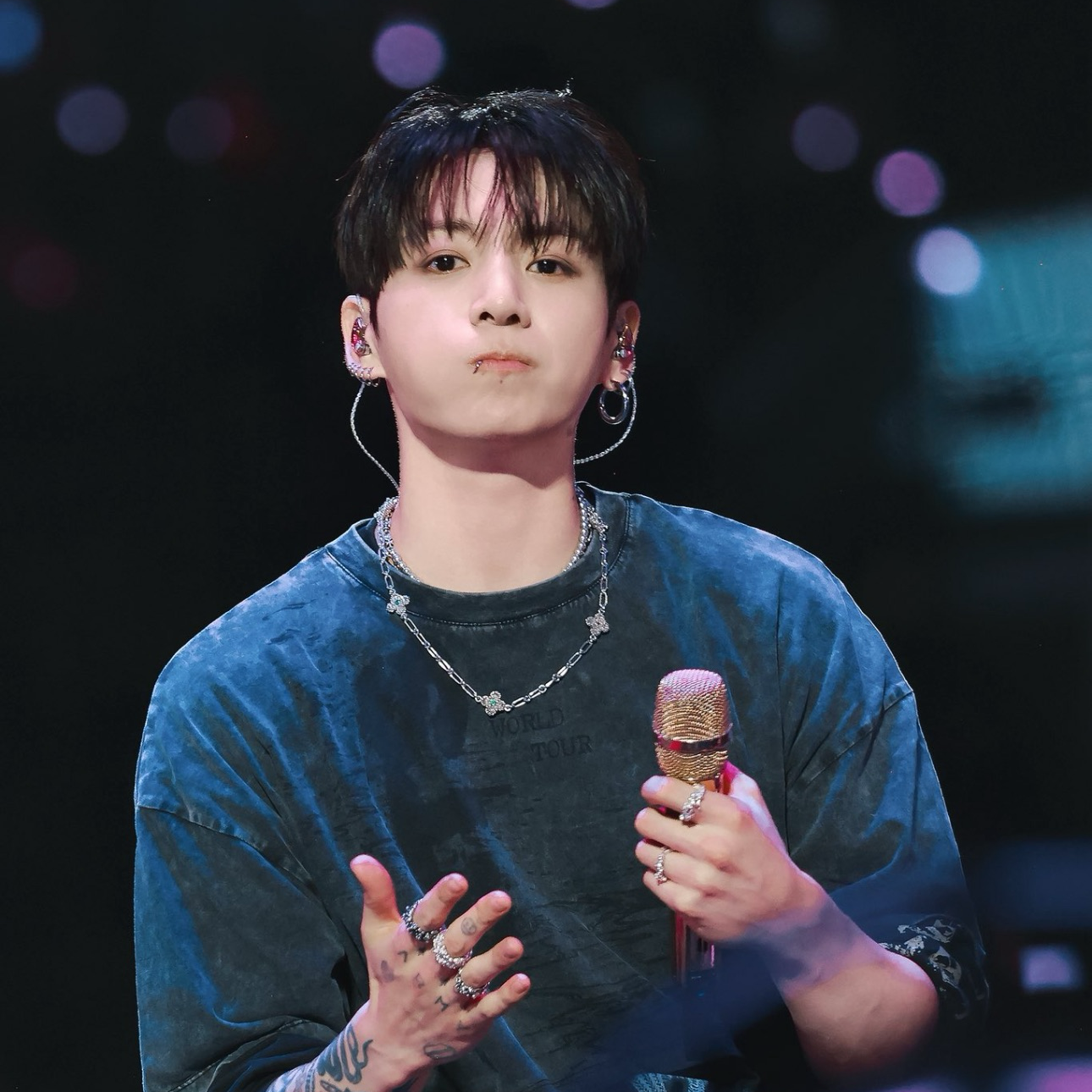 Momen yang diabadikan oleh penggemar Jungkook (BTS)