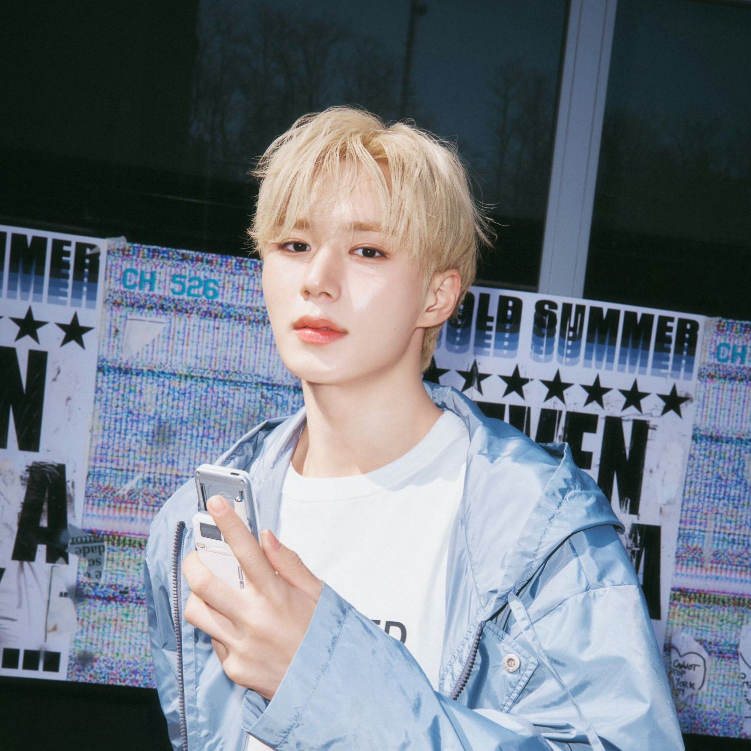 Behind-the-scenes cut of Kim Junseo (ALPHA DRIVE ONE)