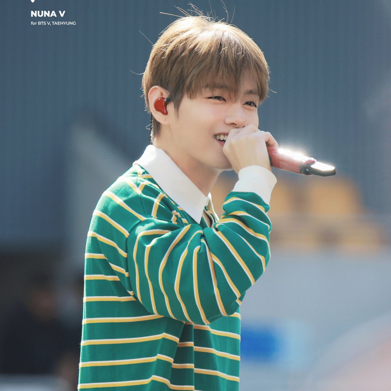 뷔 (방탄소년단)의 최신 사진