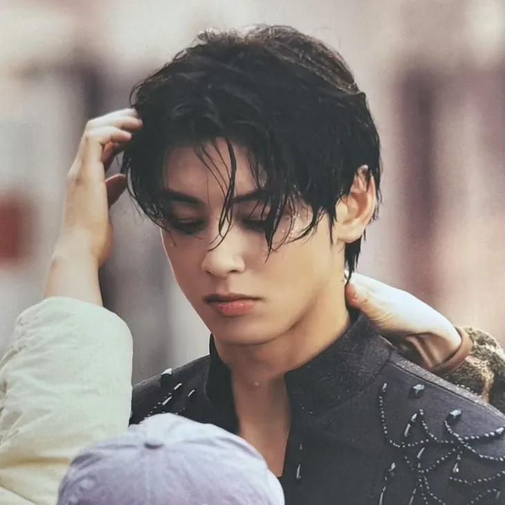 Behind-the-scenes cut of Eunwoo (ASTRO)