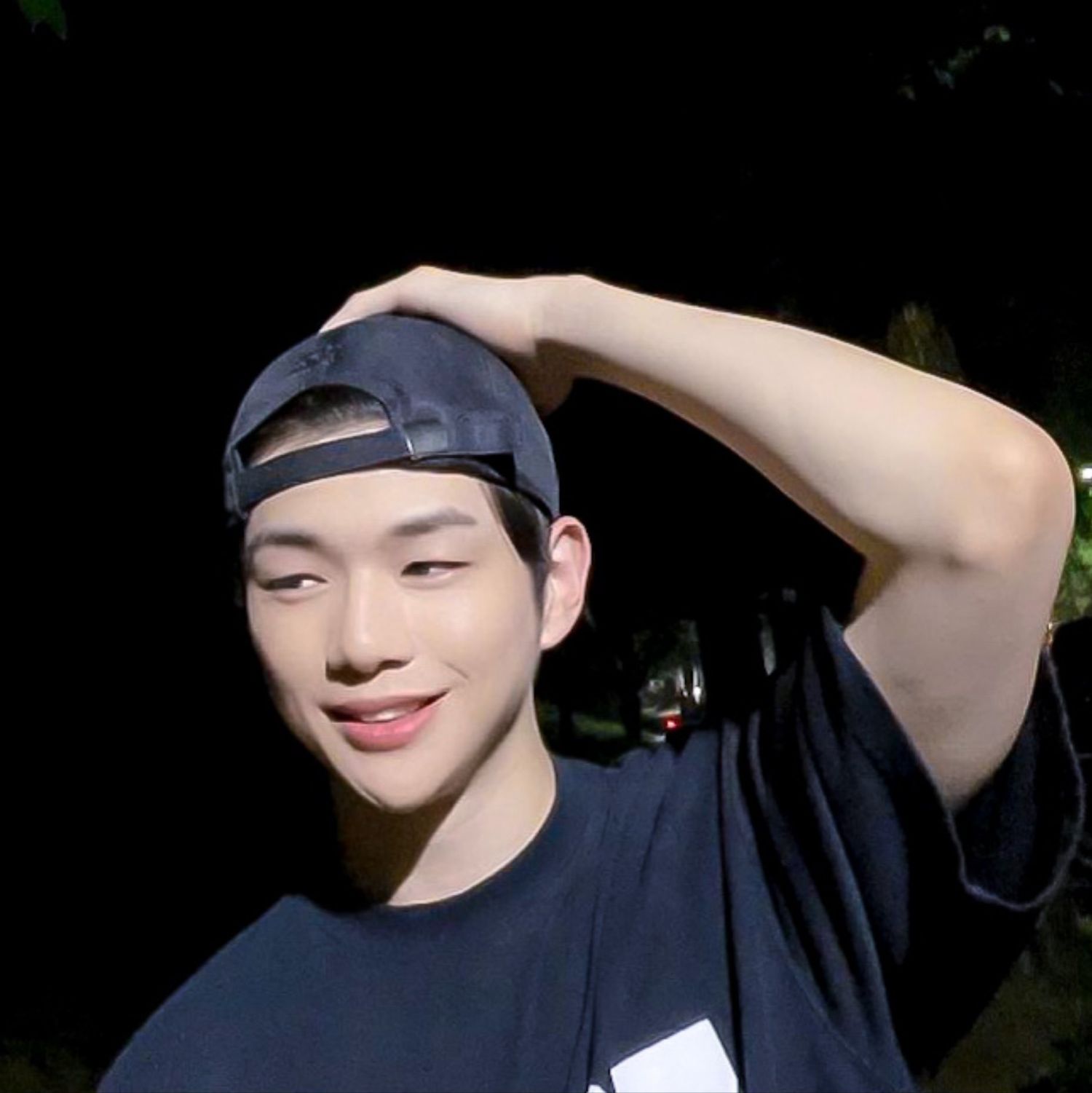 강다니엘의 비하인드 컷