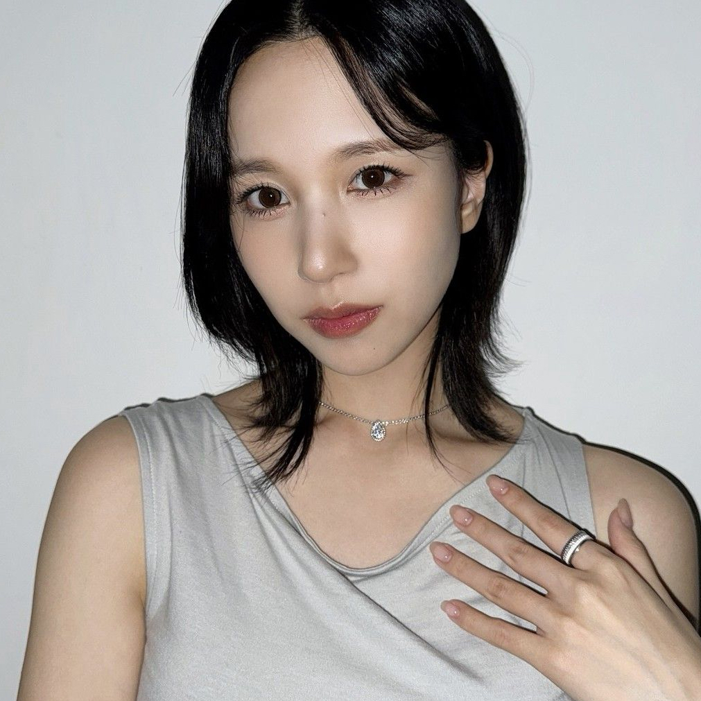 Latest photo of Mina (TWICE)