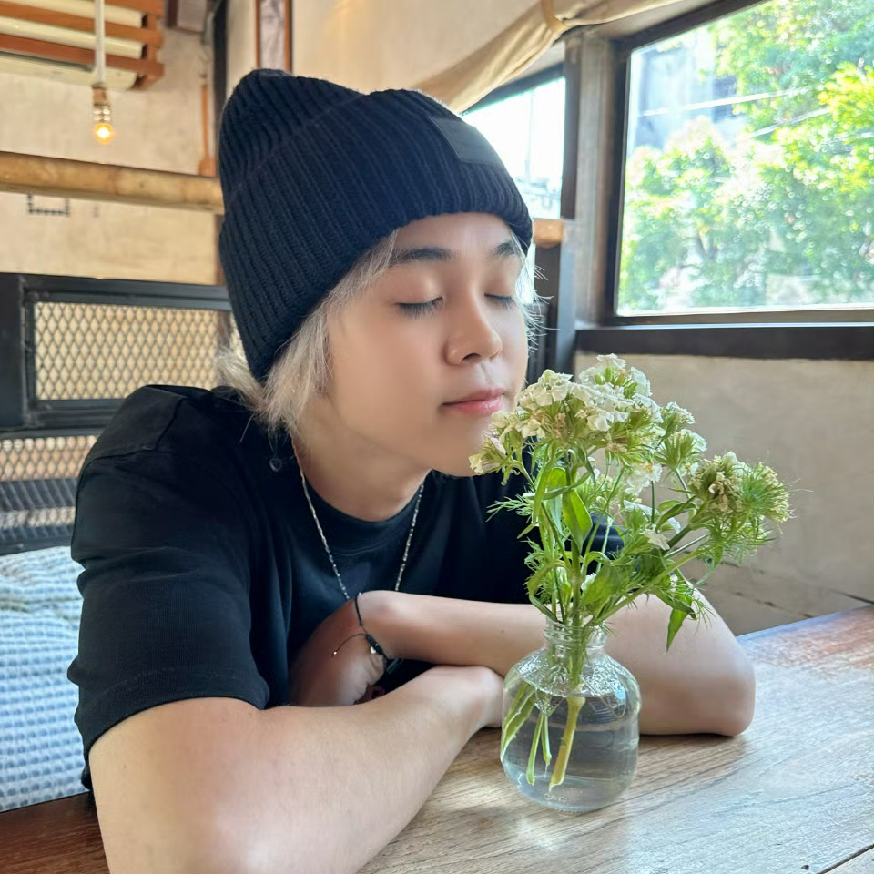 A moment captured by NexT1DE's fan