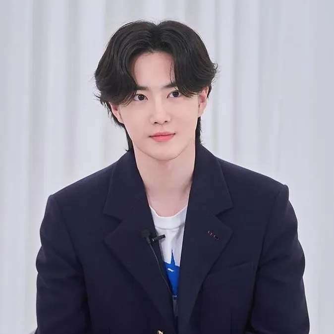 Recent activity shot of Suho (EXO)