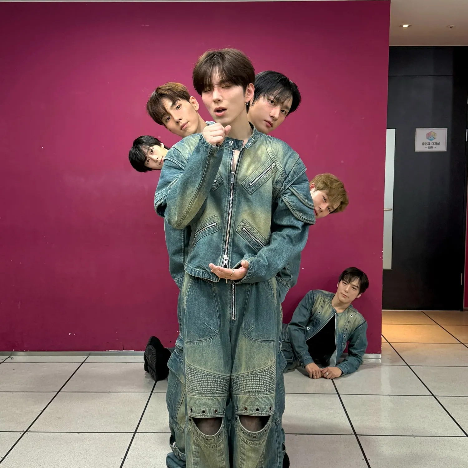 Potret di balik layar MONSTA X