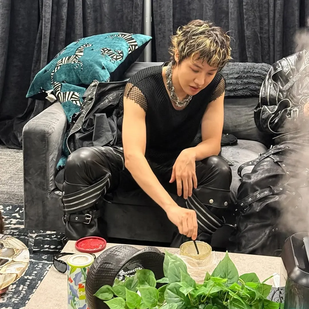 Foto terbaru j-hope (BTS)