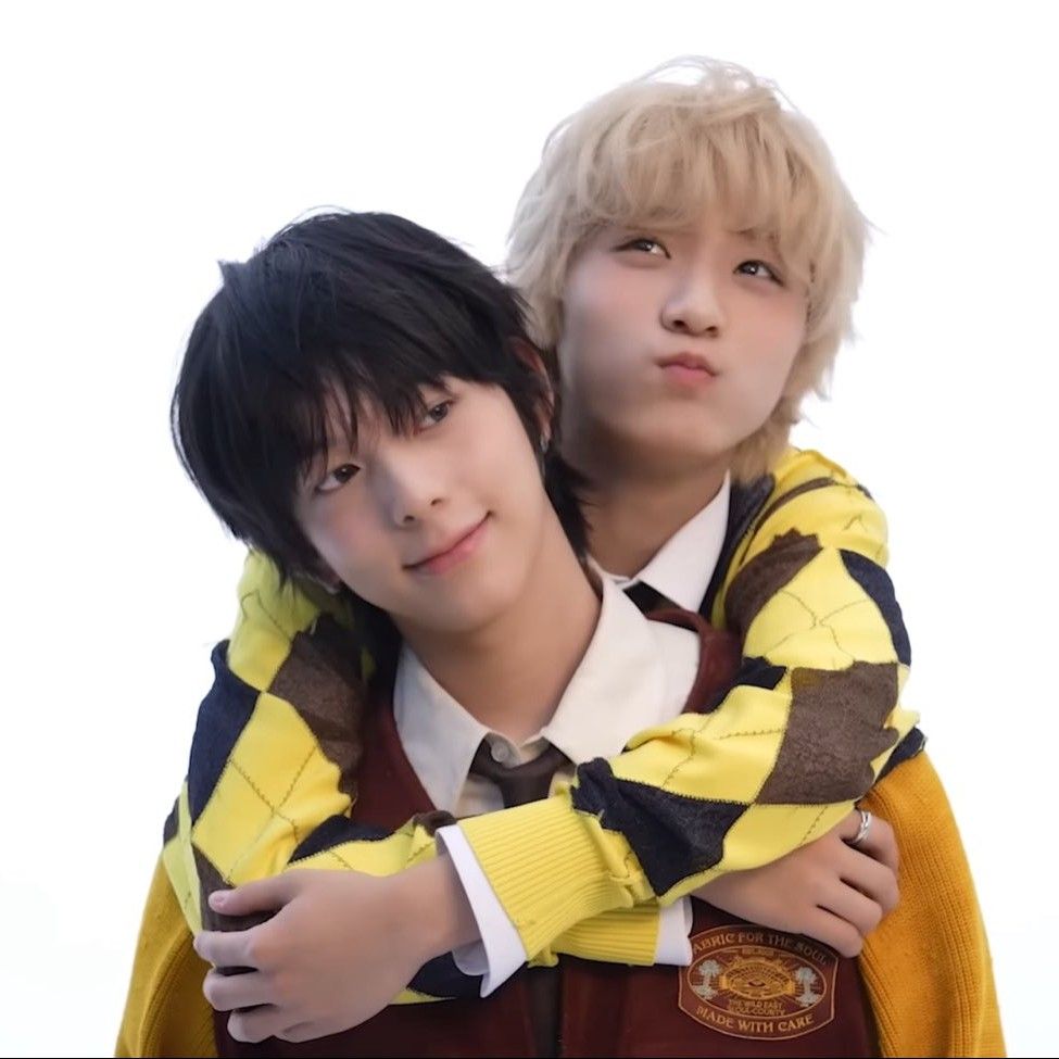 A moment captured by Chihen (AHOF)'s fan