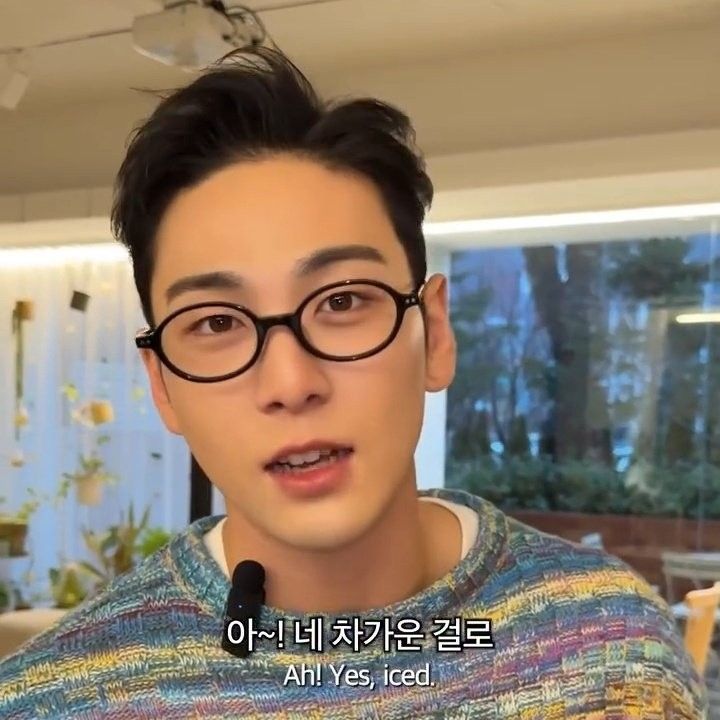 A moment captured by Baekho's fan