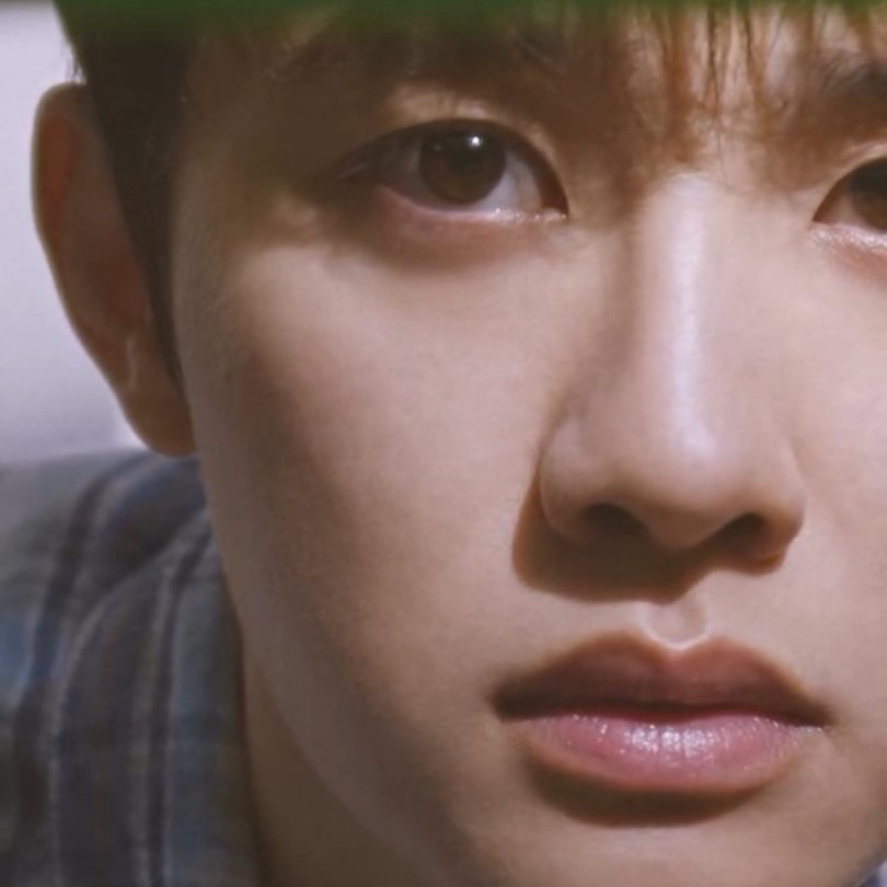 D.O. (EXO)粉絲拍下的瞬間