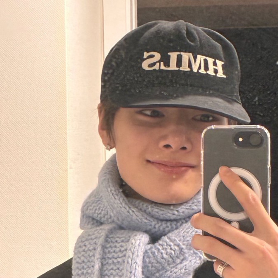 Behind-the-scenes cut of I.N (Stray Kids)