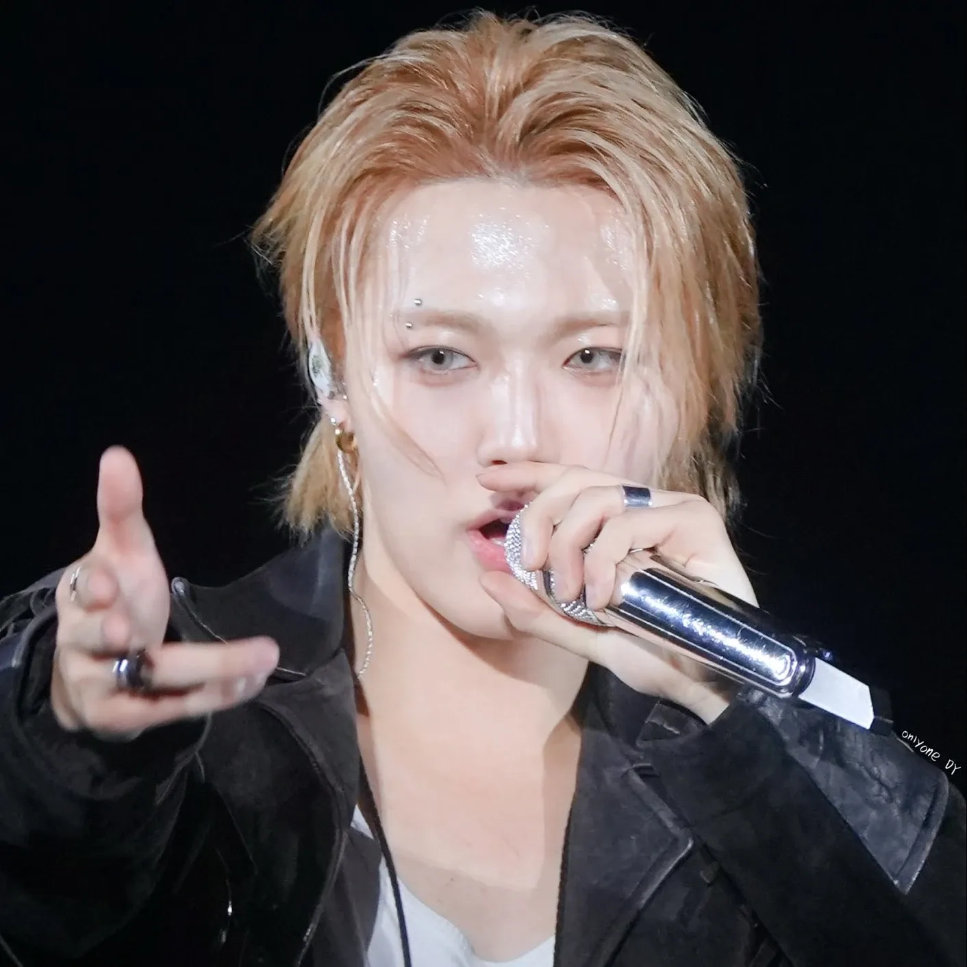 도영 (TREASURE)의 비하인드 컷