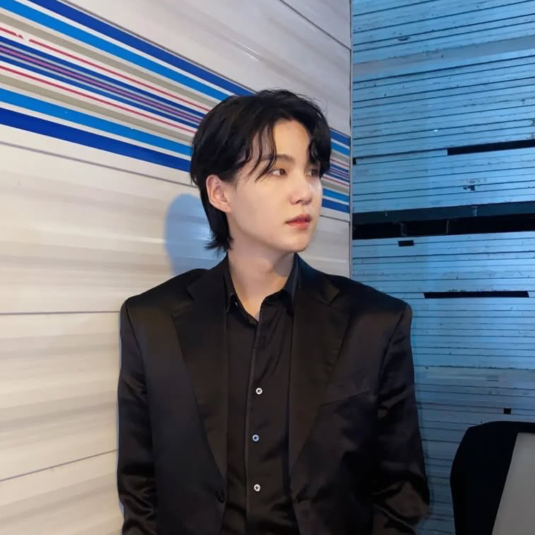 Latest photo of SUGA (BTS)