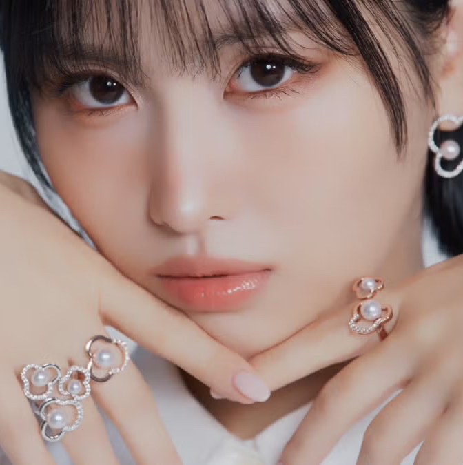 모모 (TWICE)의 비하인드 컷