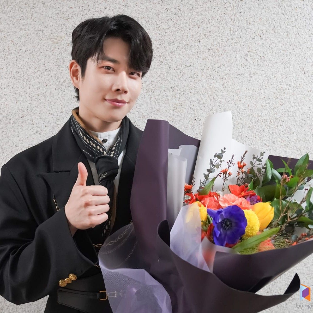 아스트로의 최신 사진