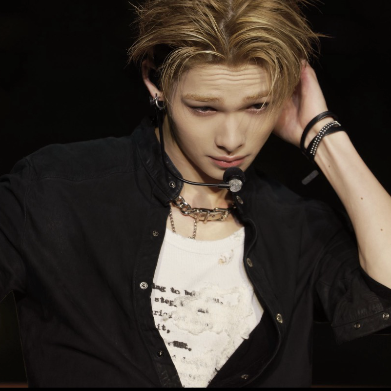 NI-KI (ENHYPEN)的最新照片