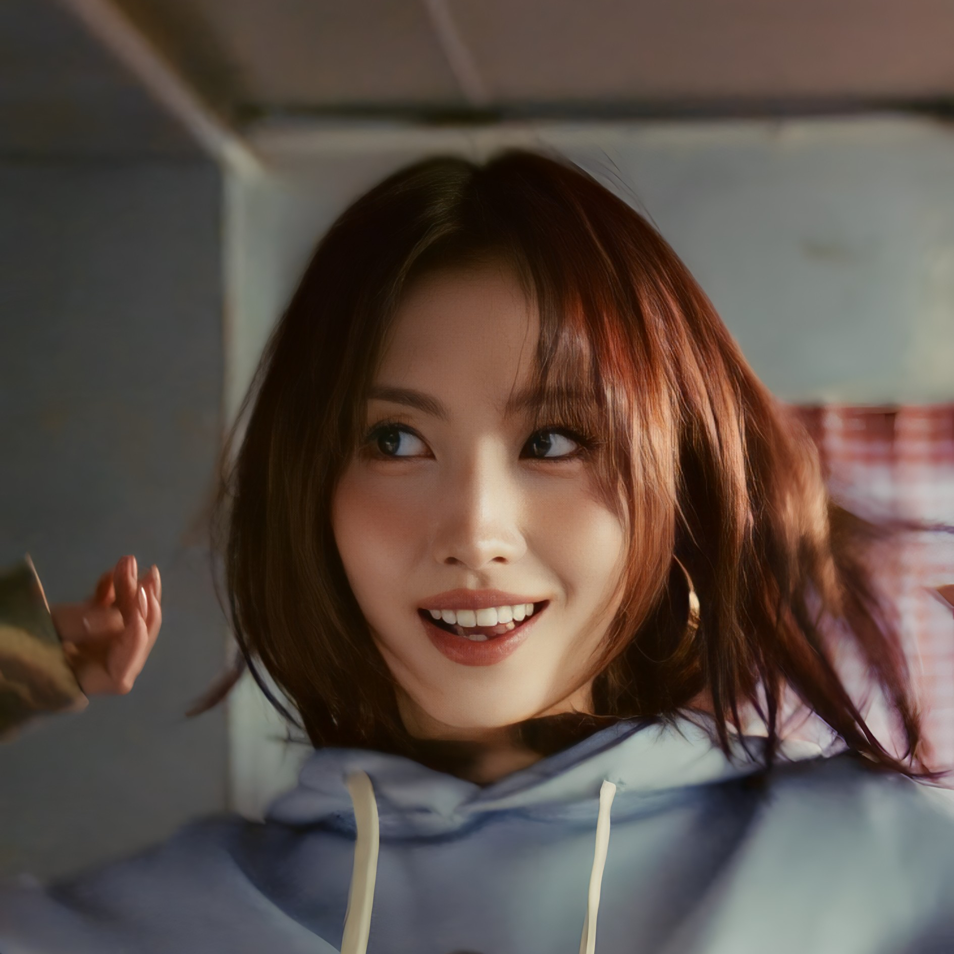 모모 (TWICE)의 비하인드 컷