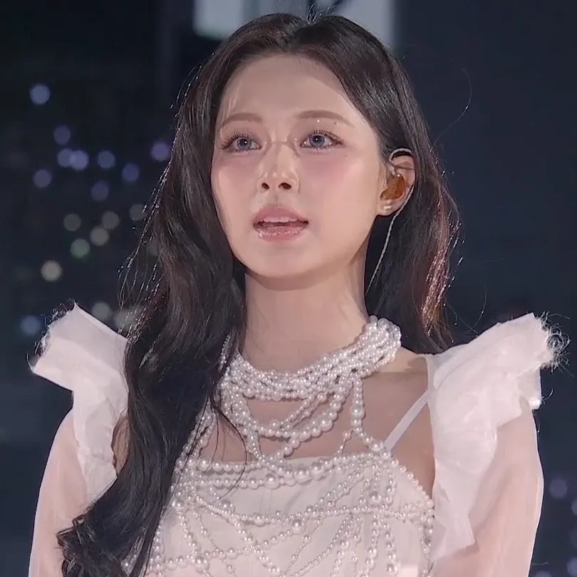 쯔위 (TWICE)의 비하인드 컷