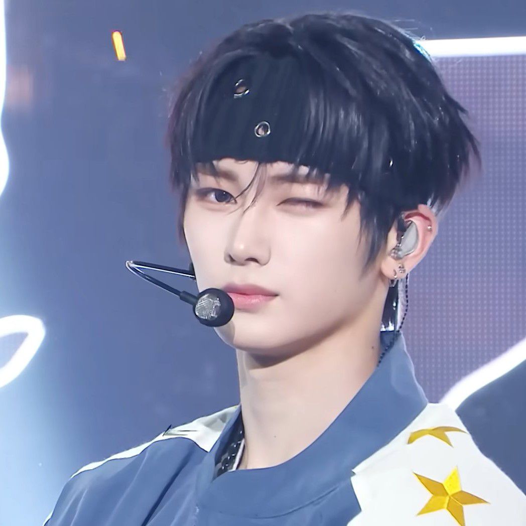 Behind-the-scenes cut of Zhou Anxin (ALPHA DRIVE ONE)